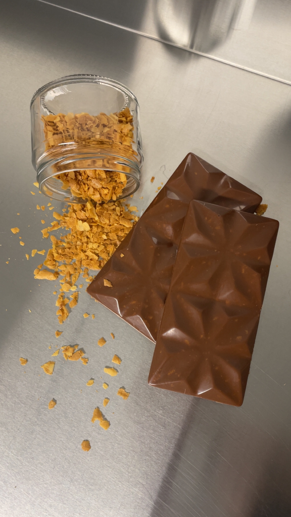 Plaque de chocolat lait - feuillantine croustillante 